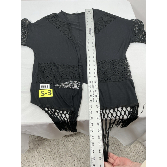 Womans Charlotte Russe Open Front Shrug Medium Black Crotchet Fringe - Picture 6 of 8